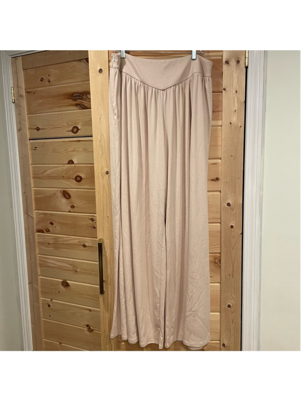 Chic Beige Wide leg pant